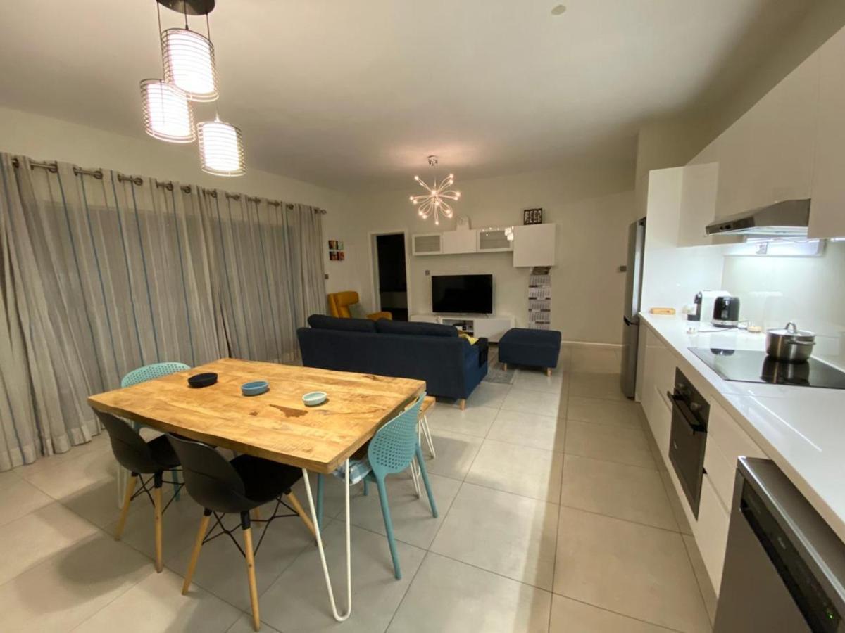 Beachcove Apartment 2 佩雷贝勒 外观 照片